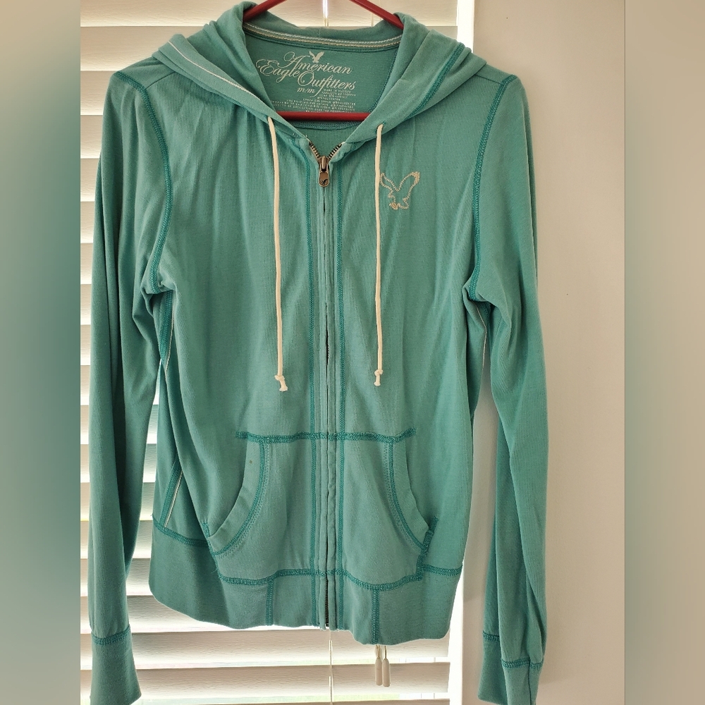 Lightweight American Eagle zip up hoodie